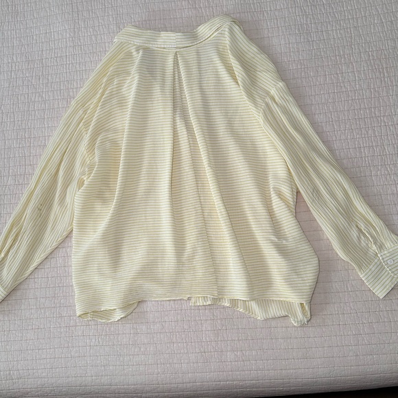 Carly Jean Los Angeles Light Yellow Striped Blouse - Picture 2 of 4